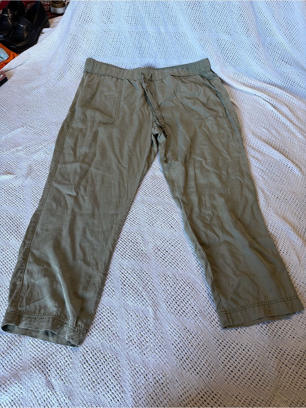 Jones New York Olive Green Cargo Drawstring Pants